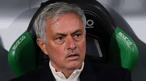 Vòng bảng Champions League: Mourinho đã hết "thiêng"?